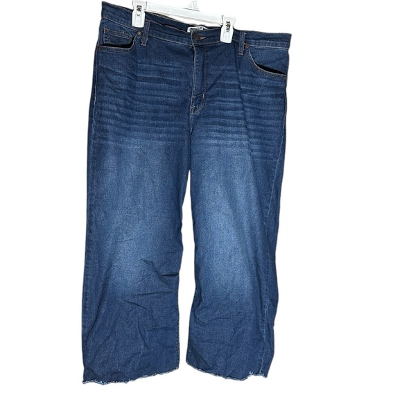 Tummy Control High Rise Wide Leg Cropped Frayed Hem Jeans Size 16W - Picture 3 of 6